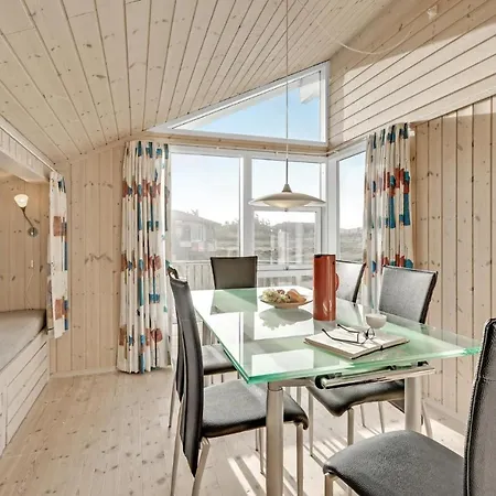 2 Bedroom Gorgeous In Hvide Sande Vakantiehuis Bjerregård