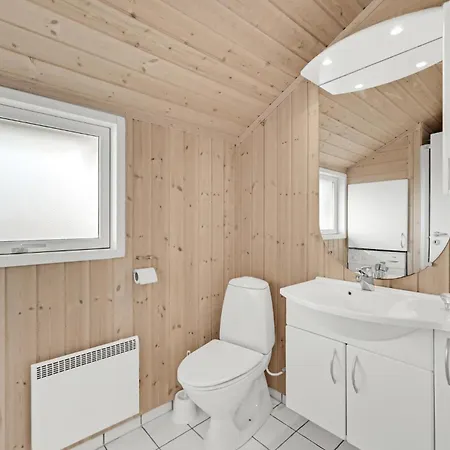2 Bedroom Gorgeous In Hvide Sande Vakantiehuis Bjerregård